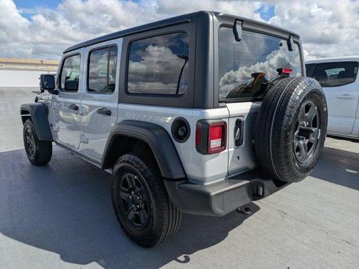 2024 Jeep Wrangler Sport