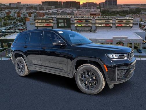 2026 Jeep Grand Cherokee Laredo