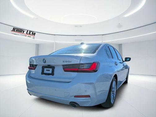 2024 BMW 330 i xDrive