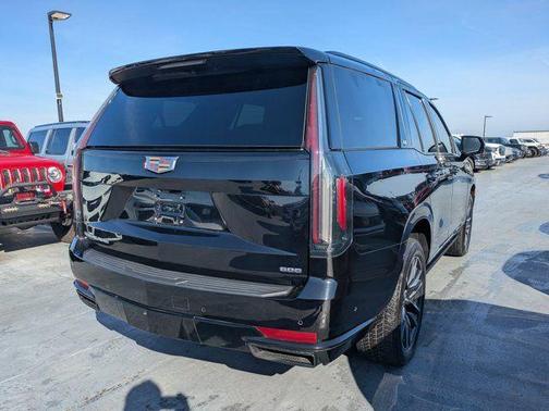 2022 Cadillac Escalade Sport