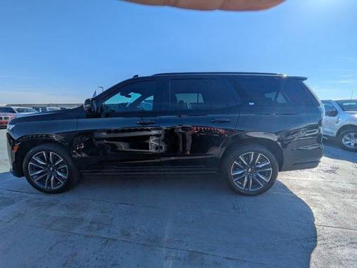 2022 Cadillac Escalade Sport