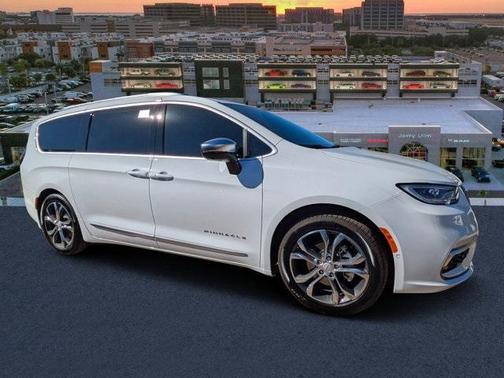 2026 Chrysler Pacifica Pinnacle