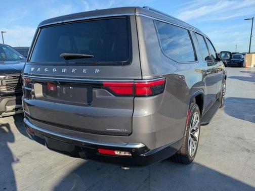 2023 Jeep Wagoneer L Series II