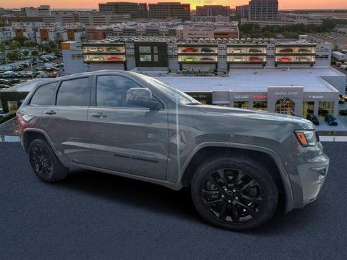 2020 Jeep Grand Cherokee Altitude
