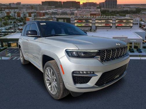 2025 Jeep Grand Cherokee Summit