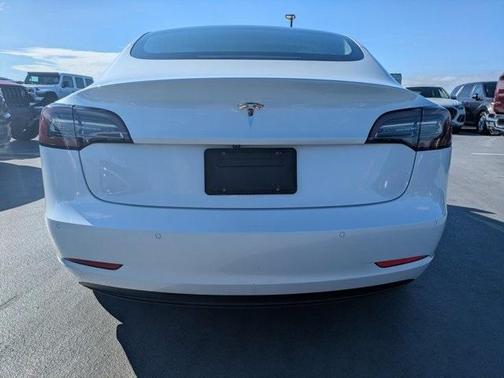 2020 Tesla Model 3 Standard Range