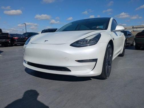 2020 Tesla Model 3 Standard Range