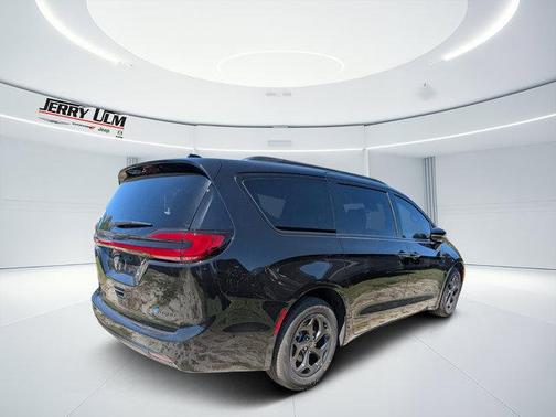 2025 Chrysler Pacifica Hybrid Select