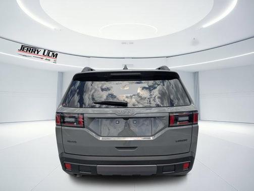 Sting Gray Clearcoat 2026 Jeep Cherokee LAREDO/LIMITED