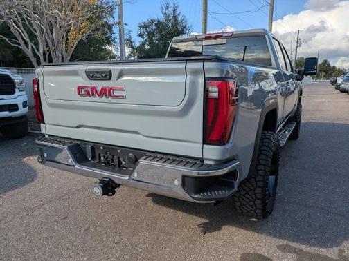 2024 GMC Sierra 2500 SLT