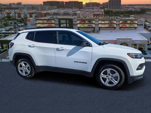 2023 Jeep Compass Latitude