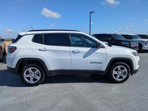 2023 Jeep Compass Latitude
