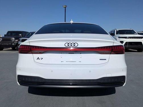 Glacier White Metallic 2022 Audi A7 55 Premium