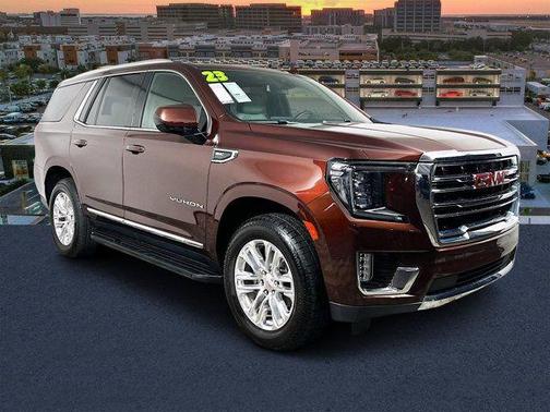2023 GMC Yukon SLT