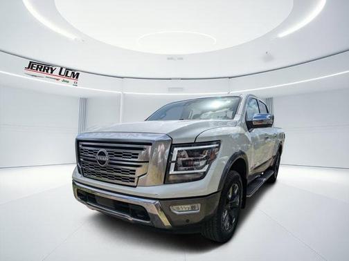 2024 Nissan Titan Platinum Reserve