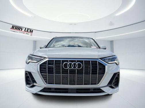 2024 Audi Q3 45 S line Premium