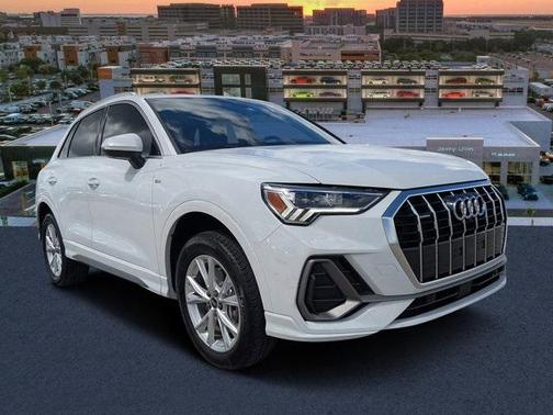 2024 Audi Q3 45 S line Premium