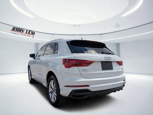 2024 Audi Q3 45 S line Premium