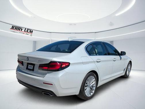 2023 BMW 530 i