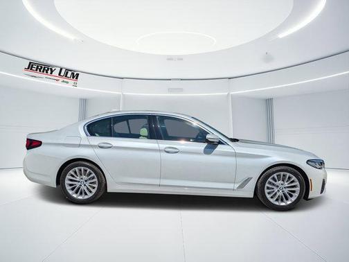 2023 BMW 530 i