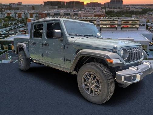 2025 Jeep Gladiator Sport