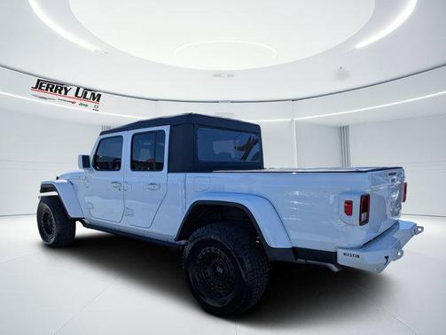 Bright White Clearcoat 2023 Jeep Gladiator Rubicon
