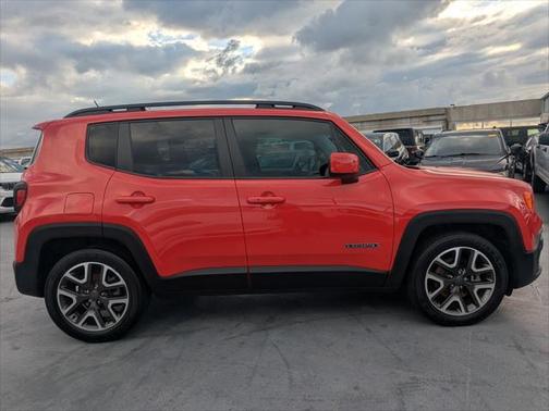 2017 Jeep Renegade Latitude FWD