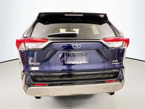 2019 Toyota RAV4 Hybrid XSE