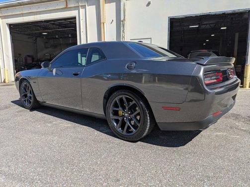 Granite Pearlcoat 2023 Dodge Challenger R/T