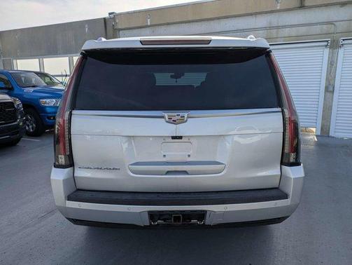 Radiant Silver Metallic 2018 Cadillac Escalade Premium Luxury