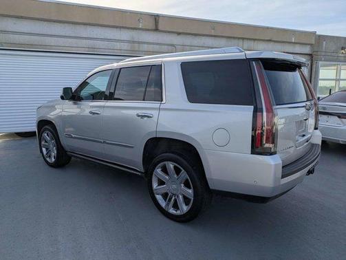 Radiant Silver Metallic 2018 Cadillac Escalade Premium Luxury
