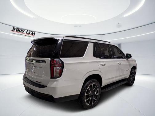Iridescent Pearl Tricoat 2021 Chevrolet Tahoe RST