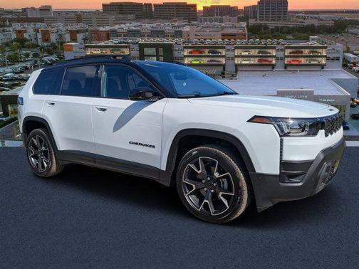 Bright White Clearcoat 2026 Jeep Cherokee Overland