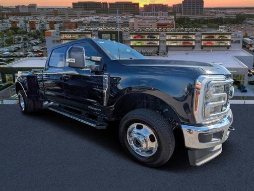 2025 Ford F-350 Lariat Super Duty