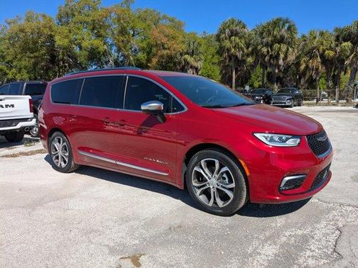2026 Chrysler Pacifica Pinnacle