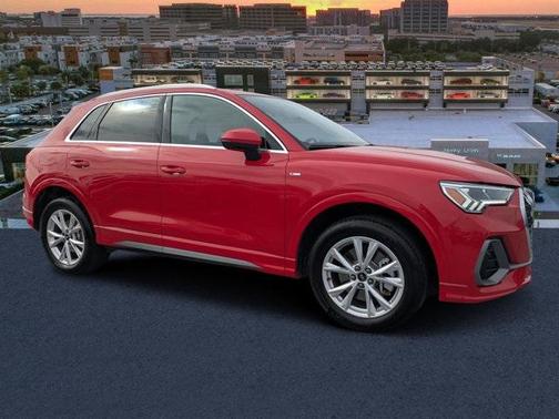 2025 Audi Q3 45 S line Premium