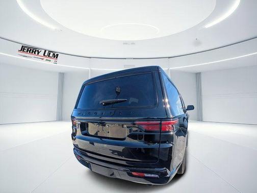 2025 Jeep Wagoneer L Series II