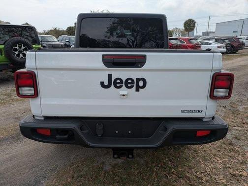 2021 Jeep Gladiator Sport