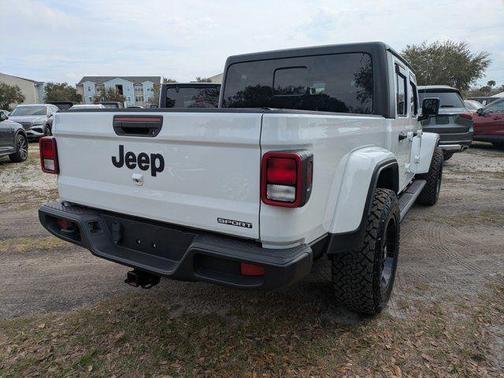 2021 Jeep Gladiator Sport