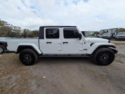 2021 Jeep Gladiator Sport