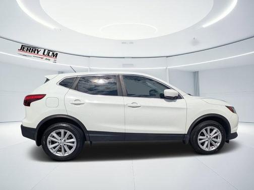 2018 Nissan Rogue Sport S