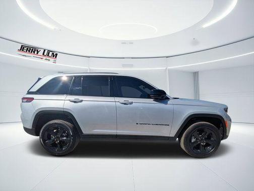 Silver Zynith 2025 Jeep Grand Cherokee Limited