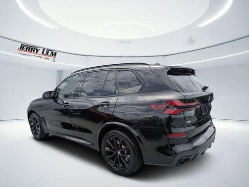 Black Sapphire Metallic 2024 BMW X5 M60i