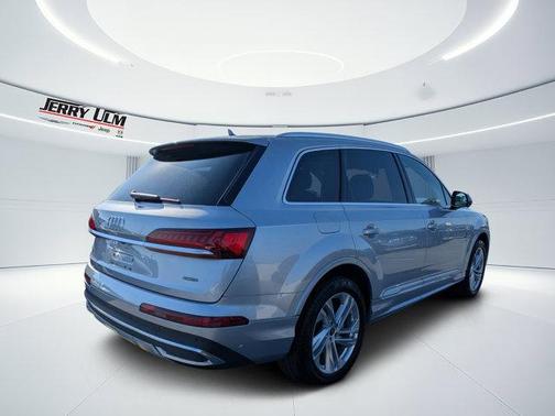Florett Silver Metallic 2022 Audi Q7 55 Premium Plus