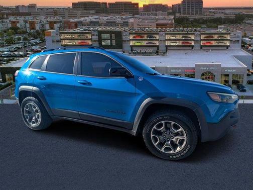 Hydro Blue Pearlcoat 2022 Jeep Cherokee Trailhawk