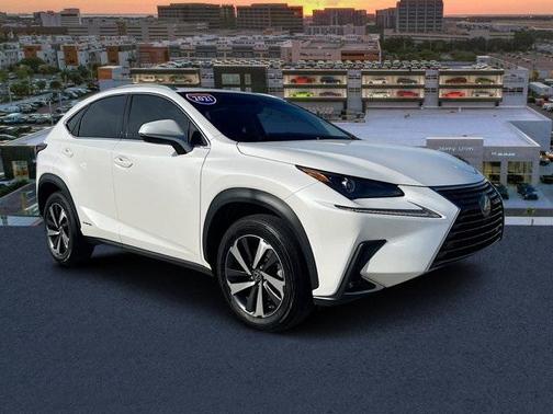 2021 Lexus NX 300h 