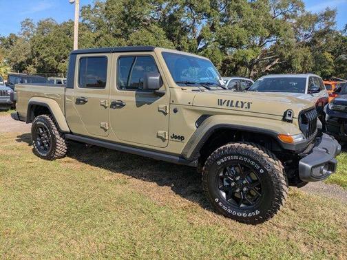 2026 Jeep Gladiator Sport