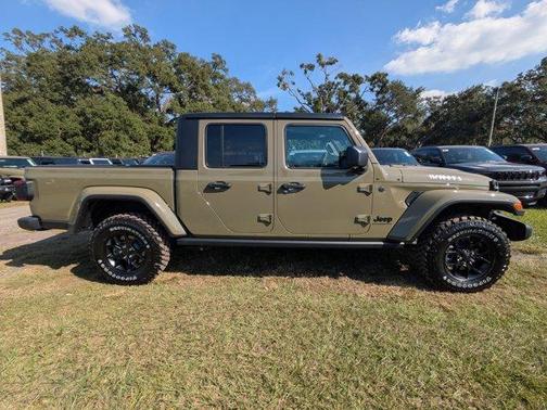 2026 Jeep Gladiator Sport