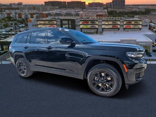 2025 Jeep Grand Cherokee L Laredo