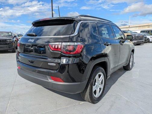 2023 Jeep Compass Latitude